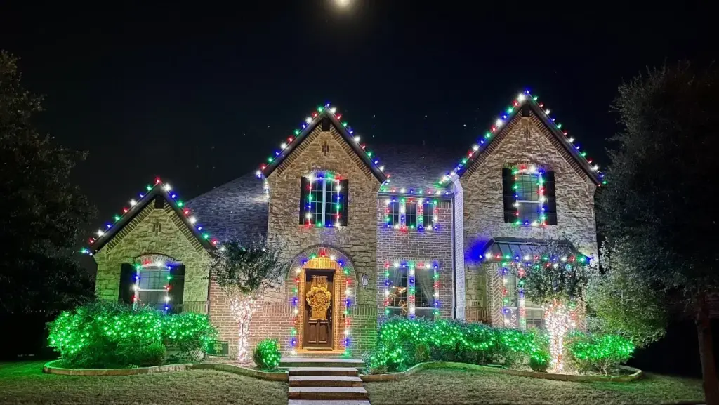 christmas lights house DT